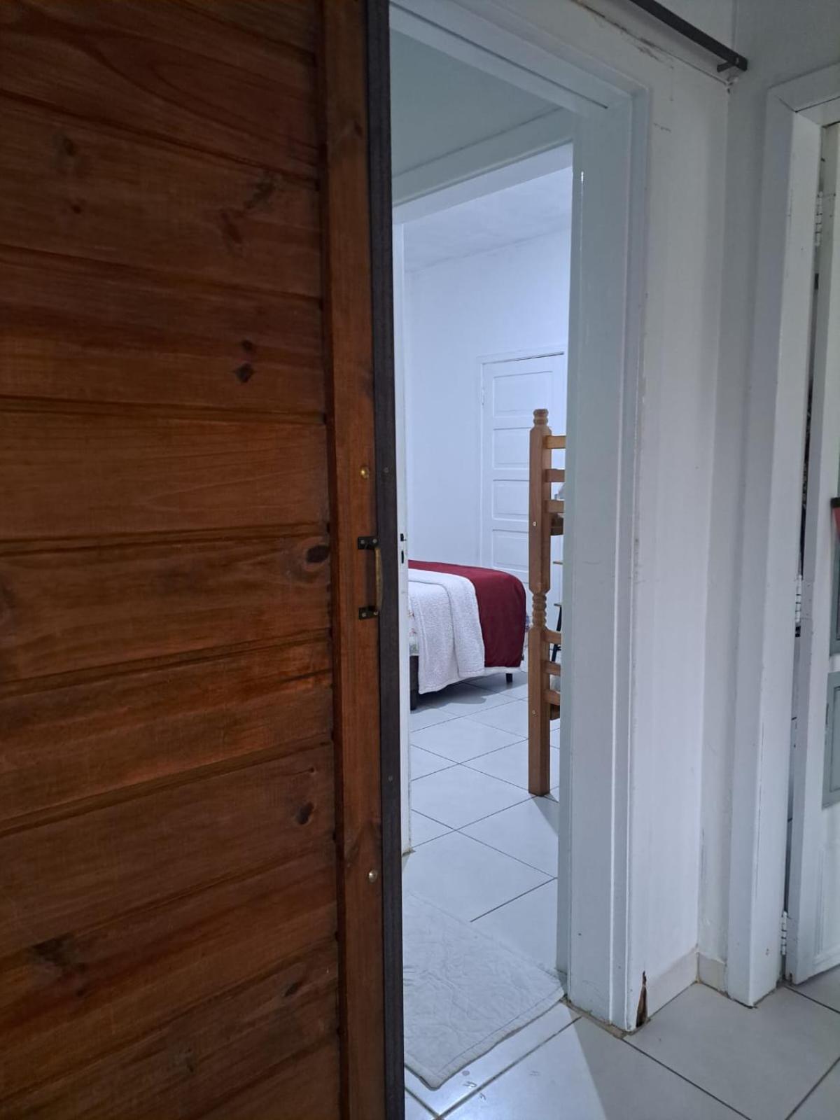 בלומנאו Hostel Rota Do Vale מראה חיצוני תמונה