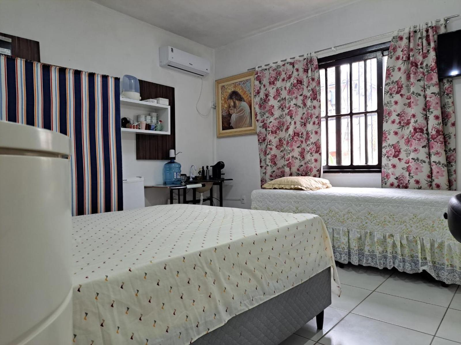 בלומנאו Hostel Rota Do Vale מראה חיצוני תמונה